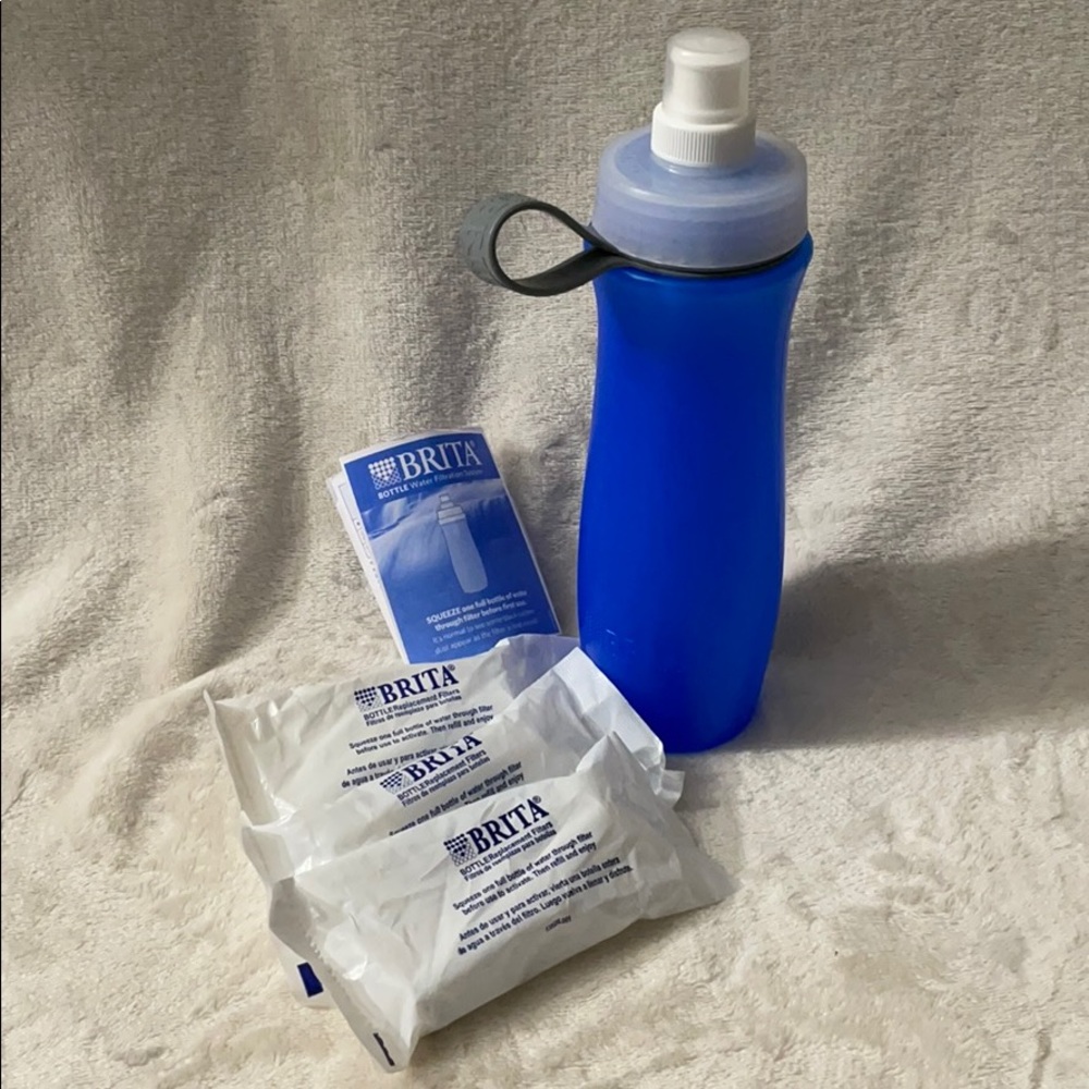 [NWOT] Brita Squeeze Bottle + 3 Filters